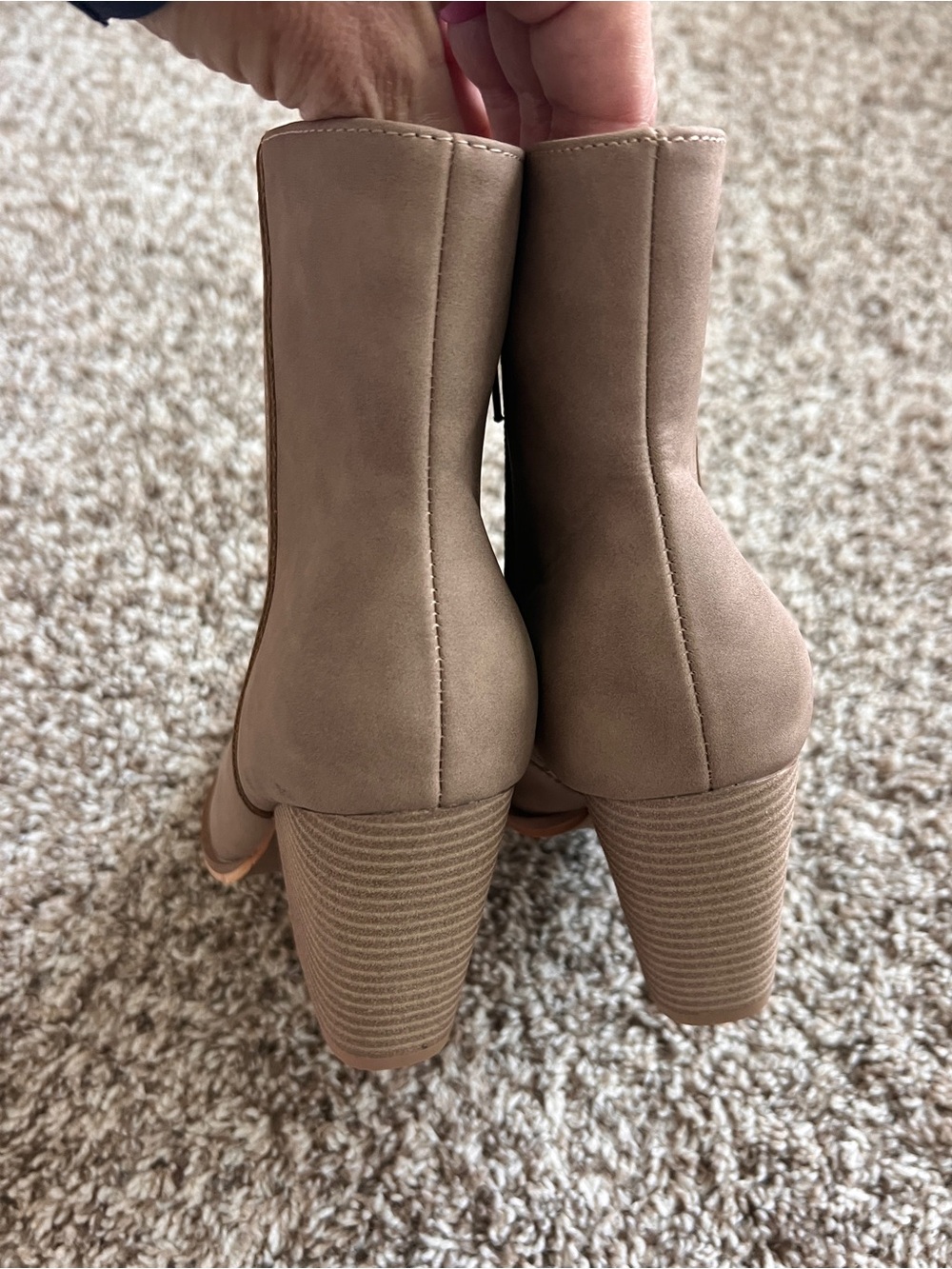 NWOT! Oasis Society Taupe Leather Block Heel Ankle Boots with Metal Toe - Picture 5 of 10